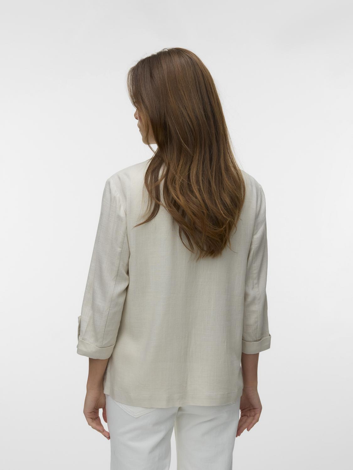 model_shot-back